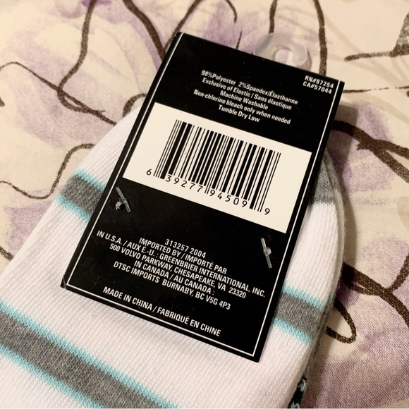 - 💜 Two Pairs of Cute Socks — Turtle and Stripe Socks - Picture 8 of 8